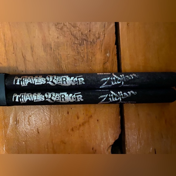 New! Zildjian Travis Barker Artist Series
Drumsticks; black - Picture 2 of 3